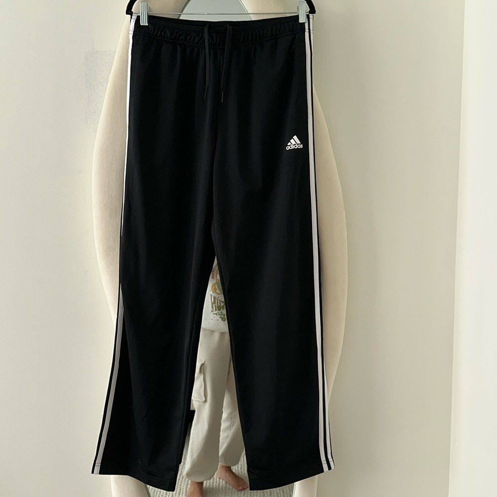 Adidas sweatpants